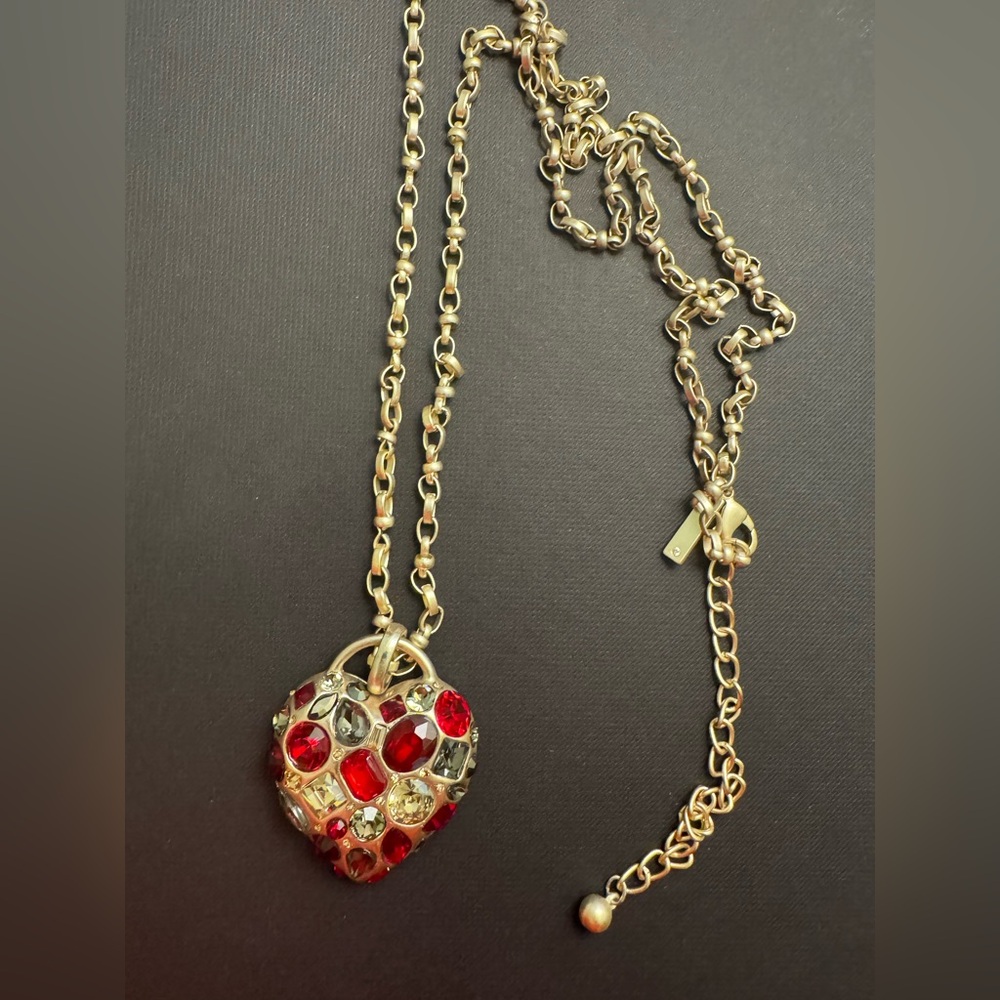 ❤️ WHBM White House Black Market Rhinestone Heart Pendant Necklace 30”+ Extender